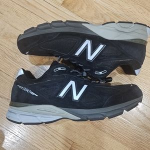 New Balance 990 V4 Made in USA